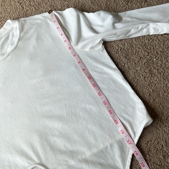 Aritzia Babaton Headline Long Sleeve Tie Front Off White T Shirt - Picture 6 of 6